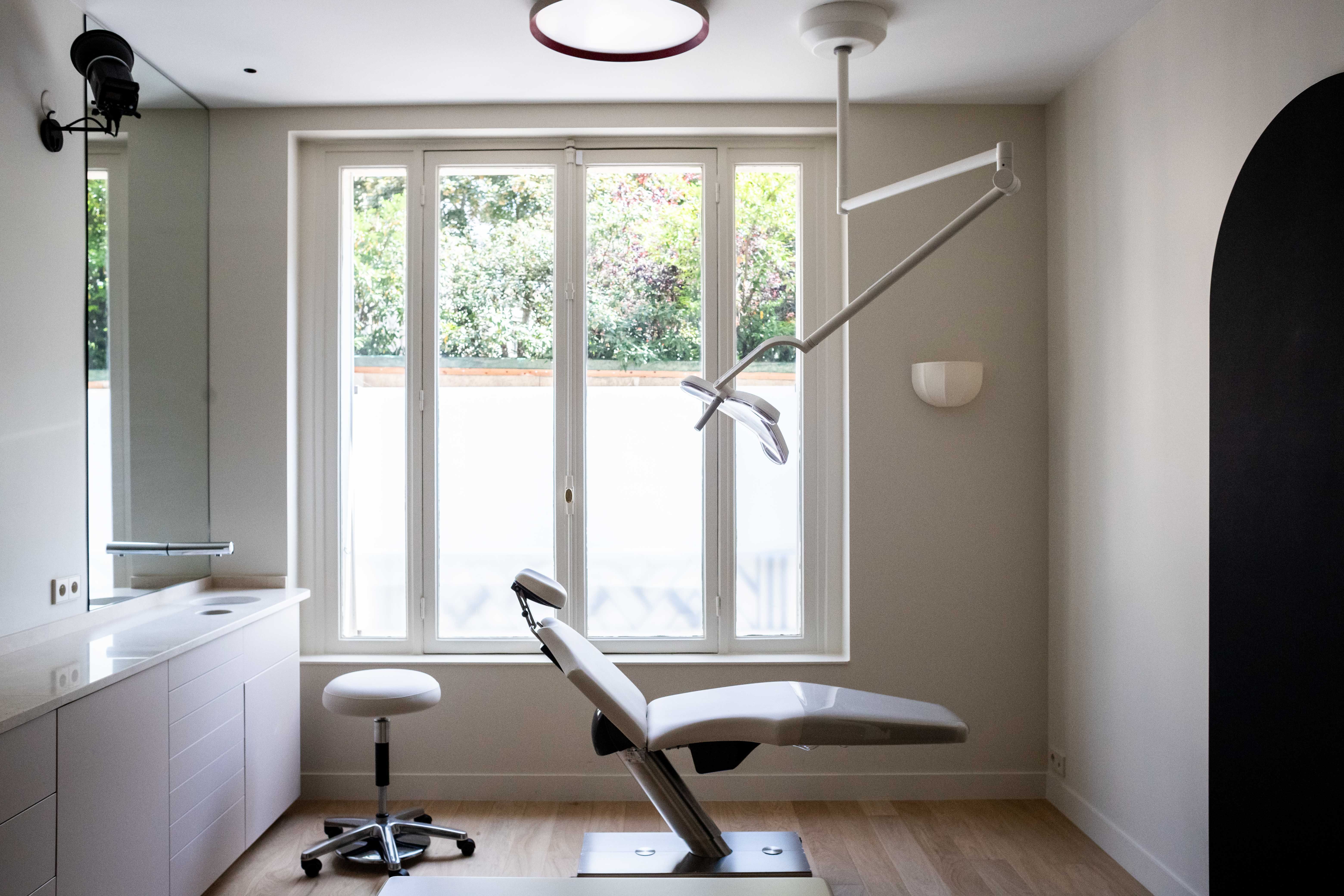 Consultation de chirurgie esthétique à Paris