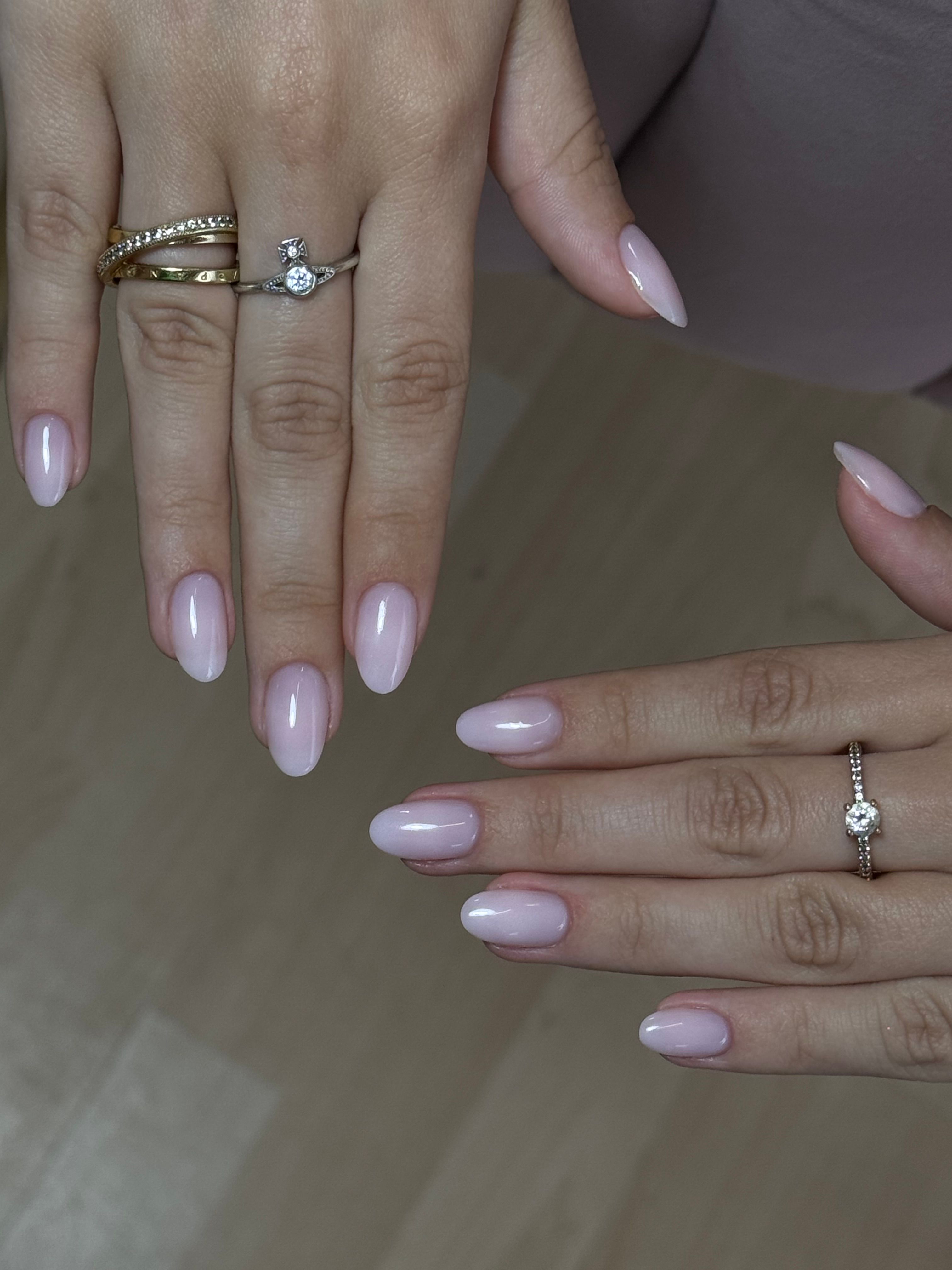 Nail art détail — design girly